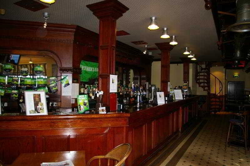 Ramada Nottingham . 호텔 외부 사진