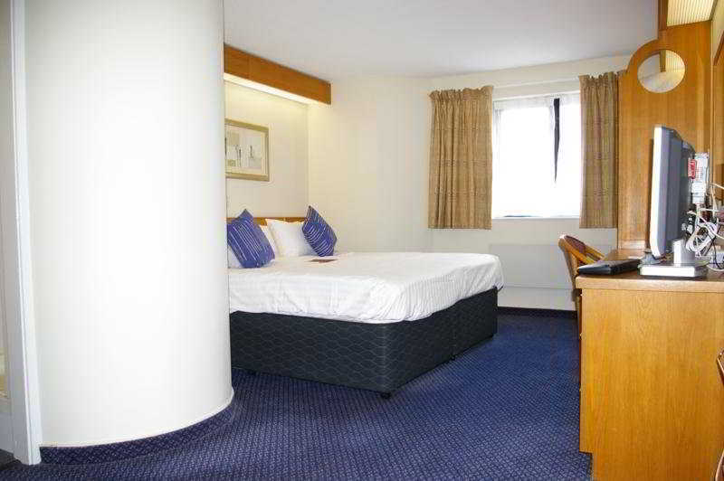 Ramada Nottingham . 호텔 외부 사진